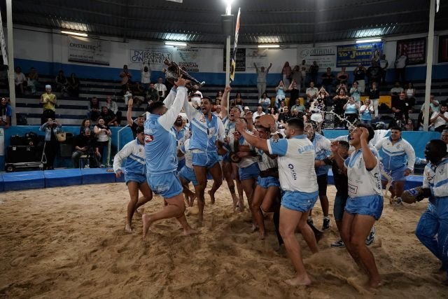 1 Final Torneo DIELCA de Lucha Corrida de Primera Categoría