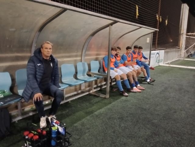 Banquillo visitante 13 3 26