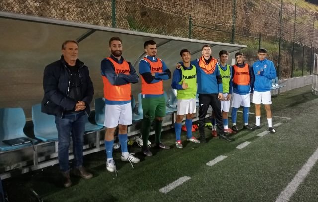 Banquillo visitante 27 2 26