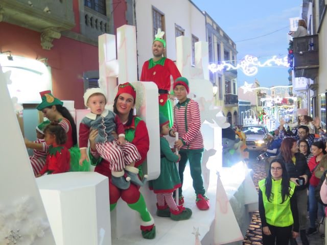 Cabalgata de Navidad por las calles de Guía 1