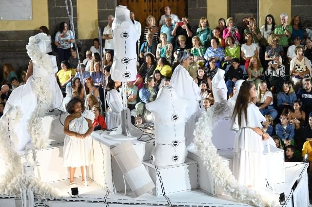 Cabalgata de las Fiestas de Guía 2