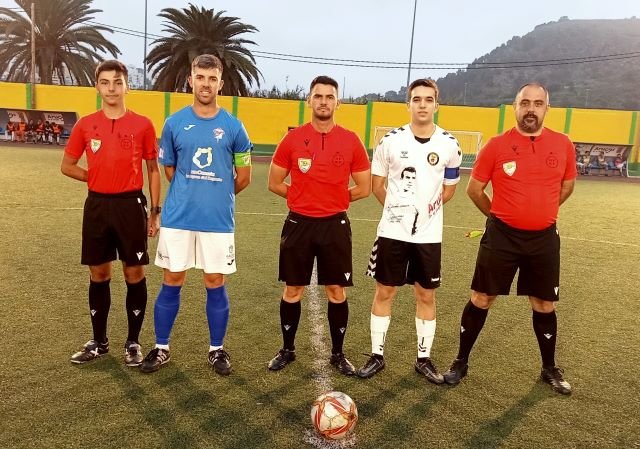 Capitanes y trió arbitral 11 3 23