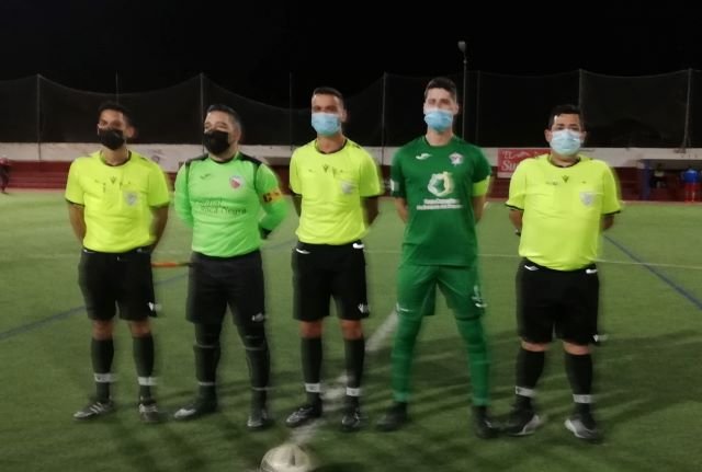 Capitanes y trío arbitral 11 3 2022