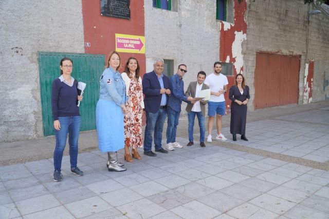 FOTO FIRMA INICIO RENOVACIÓN FACHADA TERRERO LUCHA PUERTO CABRAS