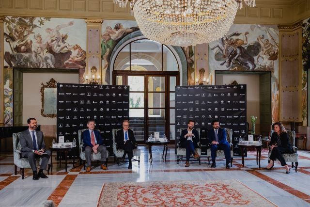 Foto de grupo durante la Rueda de Prensa