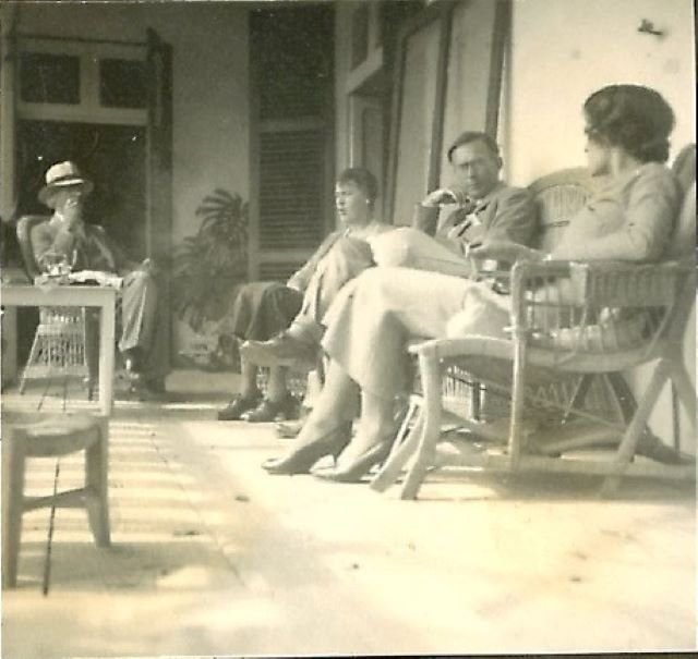 RUSSELL CON MISTER LEACOCK 1