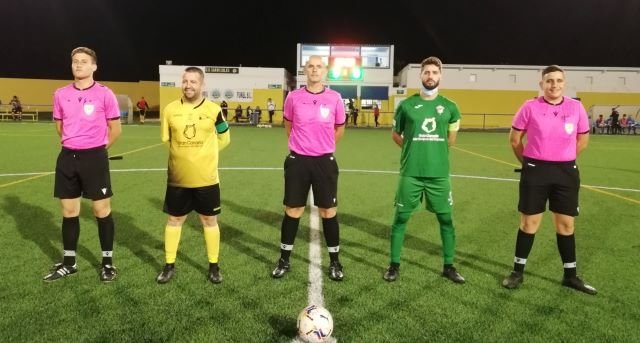 Trío arbitral y capitanes 11 2 2022