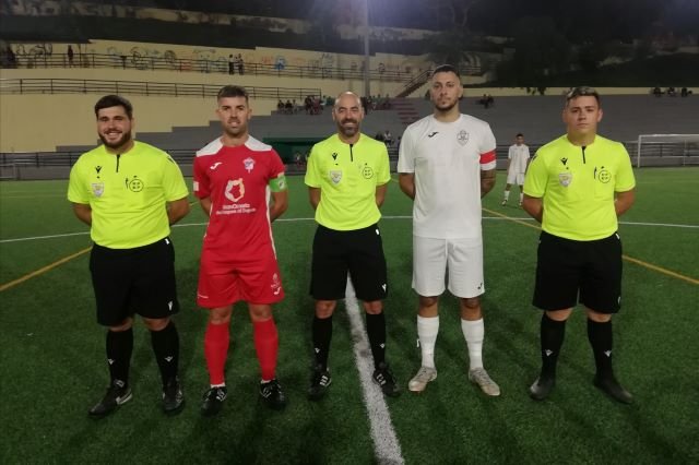 Trío arbitral y capitanes 21 10 22
