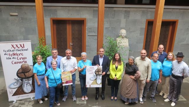Un momento de la presentación del Festival Nacional y el Encuentro de Solistas celebrada hoy en la Casa de la Cultura 3