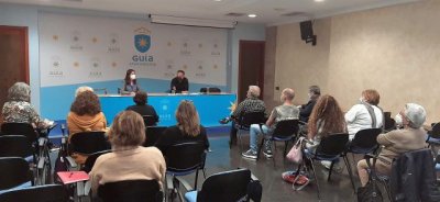 El Teatro Hesp&eacute;rides de Gu&iacute;a acoge el pr&oacute;ximo viernes la clausura del taller de escritura impartido por Santiago Gil