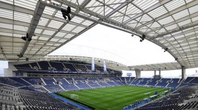 El fútbol portugués, entre el fuera de juego y la tarjeta roja