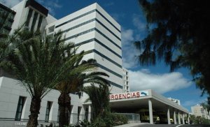 El Hospital Insular de Gran Canaria realiza una obra para ampliar el área de transición de Urgencias