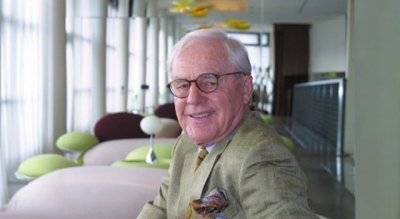 Theo Gerlach, propietario del grupo hotelero Seaside Collection, reconocido como &ldquo;Leyenda Tur&iacute;stica&rdquo; en los Premios Tourinews 2024