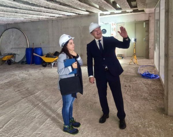 El Cabildo inicia las obras para habilitar una nueva cafeter&iacute;a en el edificio cultural ideado por De la Sota para la Casa Palacio