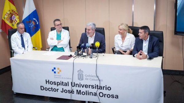 Canarias avanza en la innovaci&oacute;n sanitaria con la incorporaci&oacute;n de la cirug&iacute;a rob&oacute;tica al Hospital Molina Orosa