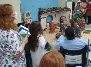 El Insular-Materno Infantil ha celebrado la bienvenida de la Navidad con música y villancicos