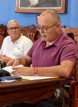 Gu&iacute;a: UxGC-Gu&iacute;a denuncia el &ldquo;despilfarro&rdquo; de 1,8 millones de euros en facturas atrasadas y exige responsabilidades pol&iacute;ticas