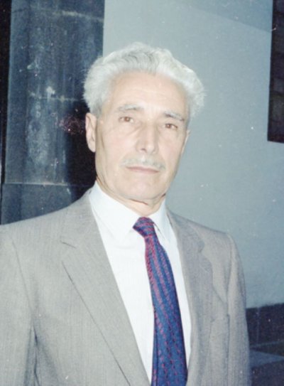 Gu&iacute;a honra a su vecino Manuel Batista Santana, &ldquo;Manolito&rdquo;, inaugurando un busto homenaje en Casas de Aguilar