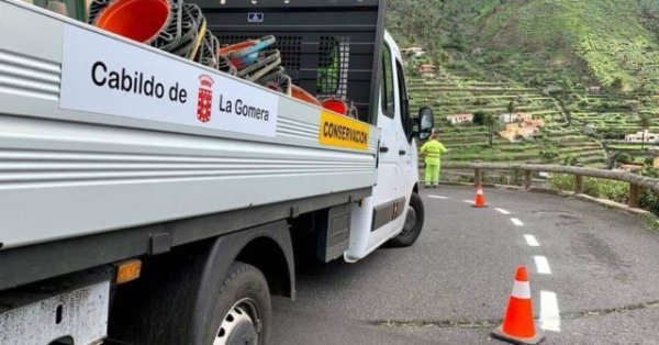La Gomera: El Cabildo ejecuta un centenar de actuaciones de conservación en las vías insulares