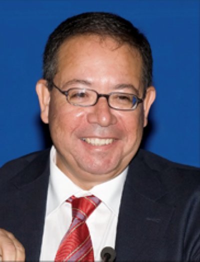 Francisco J. Quevedo presenta su &uacute;ltima novela &lsquo;El teatro en medio del oc&eacute;ano&rsquo;