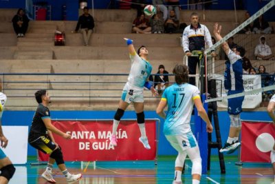 Voleibol Superliga 2 Masculina: CV Gupane Guía se queda sin premio ante el Rotogal Boiro Voleibol (1-3)