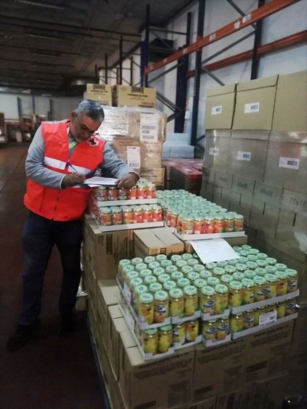 Cruz Roja en Canarias distribuye 879.500 kilos de alimentos del programa FEAD 2022