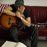 Giuseppe Candeliere presenta el nuevo sencillo &laquo;Un&rsquo;amica&raquo;, a partir del 24 de Febrero de 2022