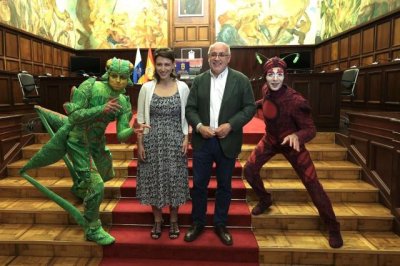 Personajes de &lsquo;OVO&rsquo; Cirque du Soleil llegan a Gran Canaria para presentar el espect&aacute;culo que estar&aacute; en la isla este verano