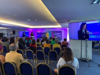 Kika Fumero destaca la labor de los medios de comunicaci&oacute;n como agentes de cambio hacia la igualdad