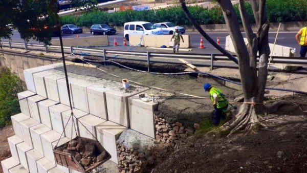 El Cabildo reabre mañana el carril de la GC-1 cerrado por los daños causados por la borrasca ‘Hermine’ a la altura de Las Huesas