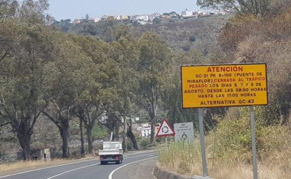 Teror: El Puente de Miraflor cierra para vehículos pesados esta semana, del miércoles al viernes