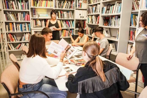 El Gobierno fomenta el acceso de la población juvenil a la cultura a través de treinta líneas de trabajo