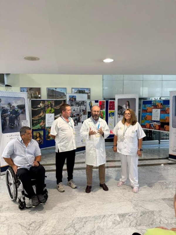 Lesionados Medulares del Hospital Insular exhibe una exposición de pintura con motivo de su 25 Aniversario