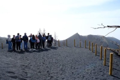 El IES Polit&eacute;cnico investiga sustituir parte del cemento de morteros y hormigones con ceniza del volc&aacute;n Tajogaite