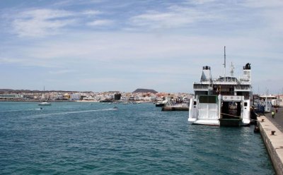 Ecopuertos auton&oacute;micos de Canarias roza los seis millones de movimientos de pasajeros en 2025