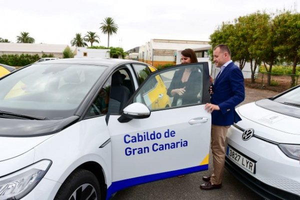 El Cabildo de Gran Canaria electrifica parte de su flota de veh&iacute;culos