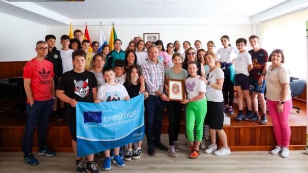 Valleseco recibe al alumnado italiano participante del programa Erasmus +