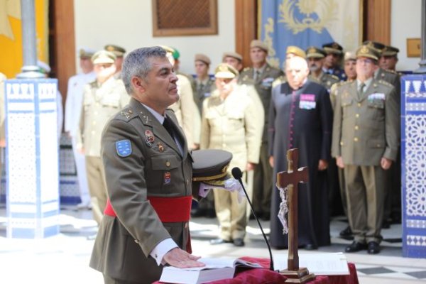 El general Ramón Armada Vázquez tomó posesión como nuevo jefe del Estado Mayor del Mando de Canarias