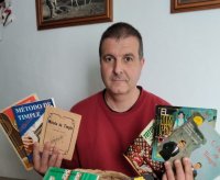 Daniel Morales expone en La Graciosa m&aacute;s de ochenta discos antiguos e hist&oacute;ricos de la m&uacute;sica folcl&oacute;rica de Canarias