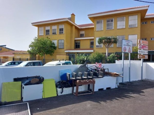 San Sebastián de La Gomera reforzará la vigilancia para evitar vertidos de residuos en el municipio