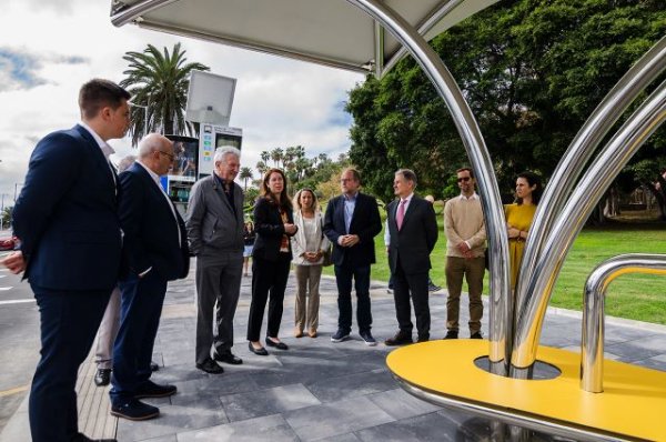 La parada piloto de la MetroGuagua en el Parque Doramas avanza el modelo funcional, flexible y sostenible del futuro sistema de transporte de la ciudad