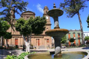 El Ayuntamiento saca a licitación los bochinches de la Plaza de Santiago para las Fiestas patronales