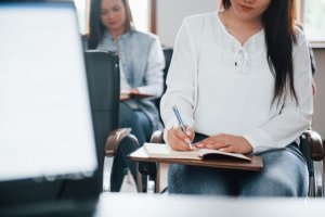 La Consejer&iacute;a de Educaci&oacute;n dise&ntilde;a un plan de formaci&oacute;n espec&iacute;fico para el nuevo profesorado