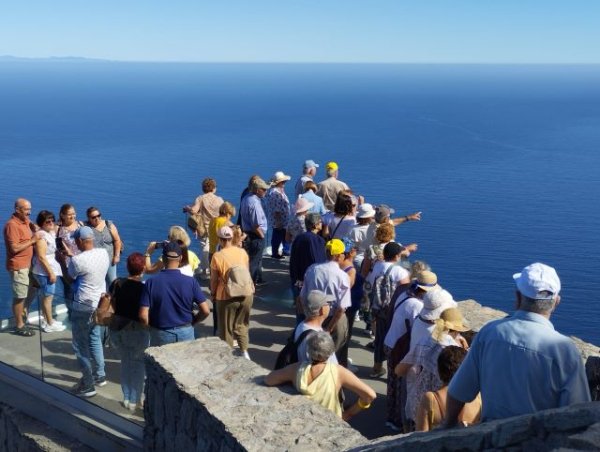 El Centro de Mayores de Guía organiza una salida cultural a la Casa-Museo Pérez Galdós y al CICCA