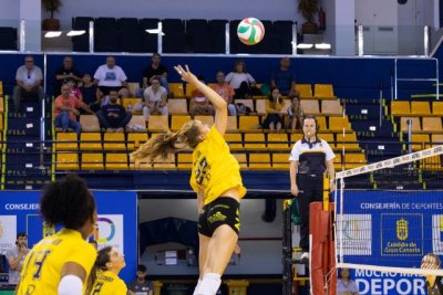 Voleibol Femenino: Hidramar Gran Canaria consigue una victoria muy trabajada ante Unicaja (2-3)