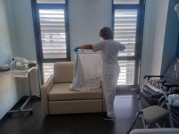 El Hospital Dr. Negr&iacute;n incorpora 45 sillones en las habitaciones del &aacute;rea de Hospitalizaci&oacute;n