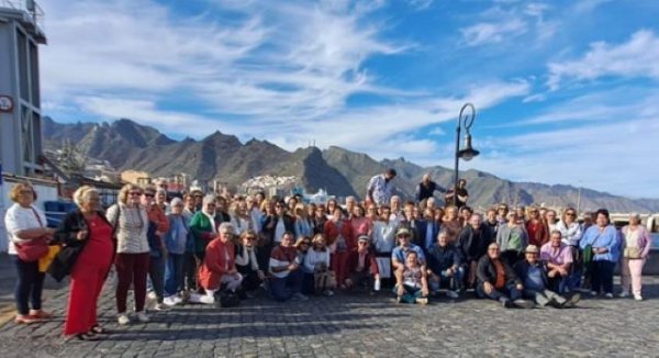 Gáldar: Barrial despide Las Fiestas de la Santa Cruz con una excursión a Tenerife