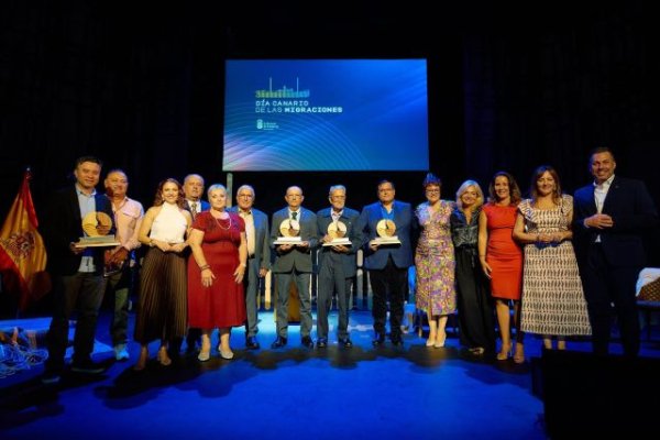 El IES El Tablero-Agua&ntilde;ac, Emerlan, Fedecanarias y Steve Alfonso Chiscano, premios Valbanera 2026
