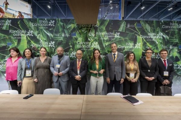 Turismo refuerza en la WTM la conectividad con Reino Unido, cuyo volumen de pasajeros crece un 15% este año