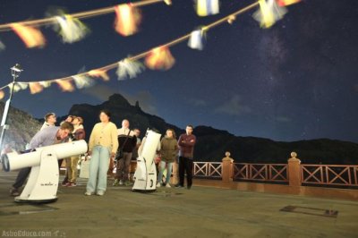 Tejeda: Espectacular velada astron&oacute;mica desde la Plaza Mirador con AstroEduca